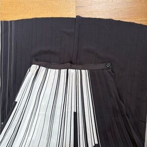 H&M Black and White A-Line Skirt